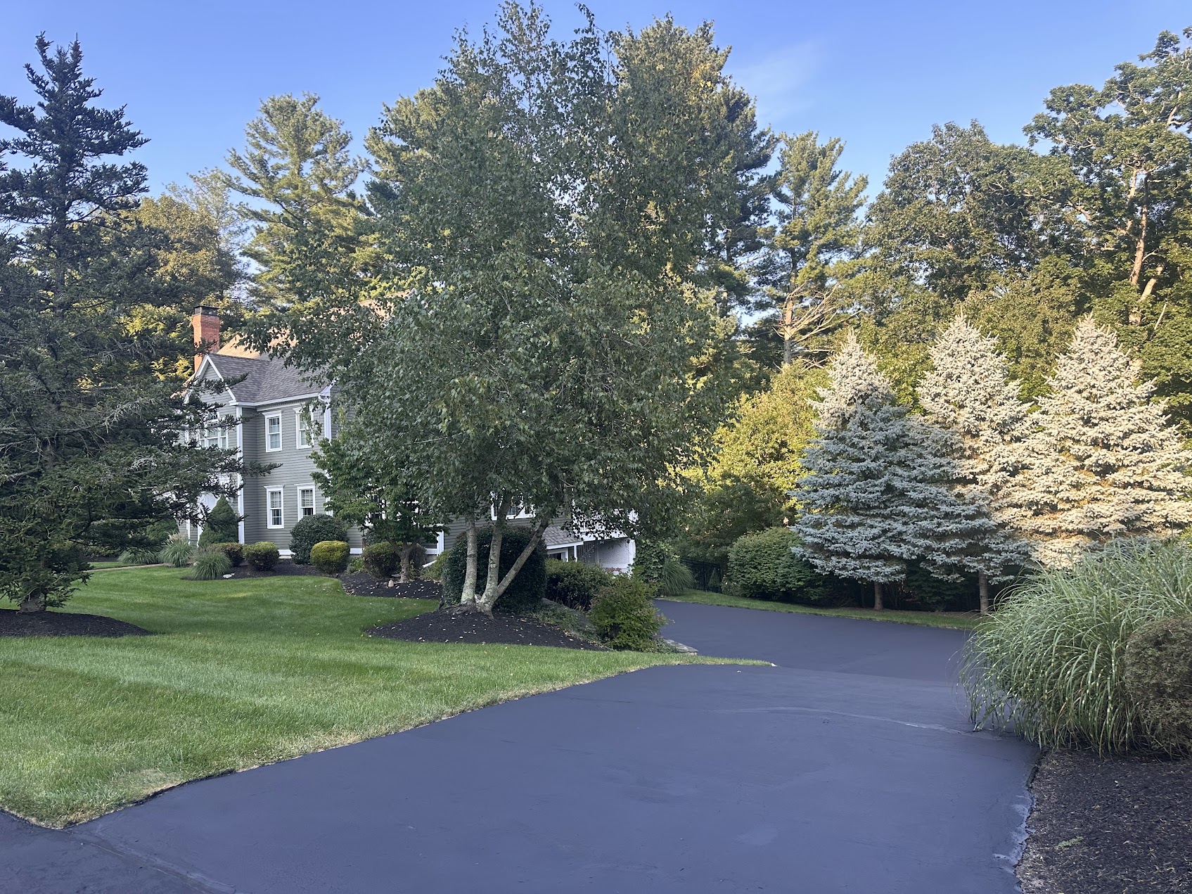 Luxury Estate Driveway